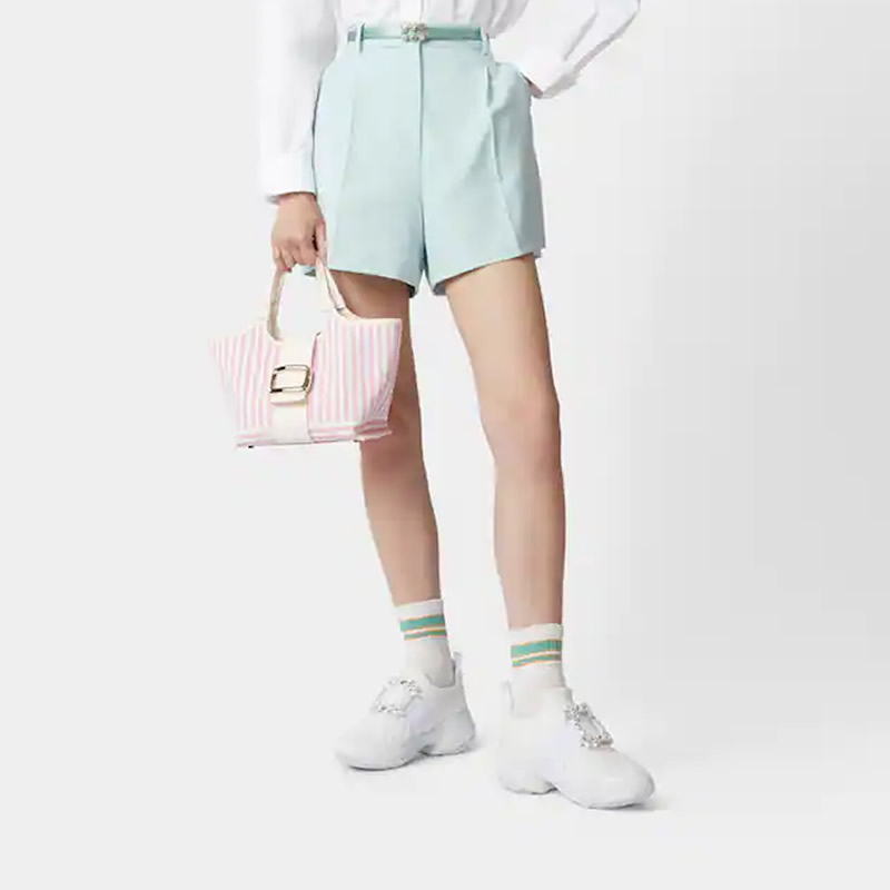ROGER VIVIER 비브 런 스트라스 버클 스니커즈