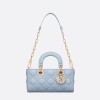 SA 디올 LADY D-JOY 레더 퀼팅 로고 체인 스몰 백 M0613ONGE 22 x 12 x 6cm