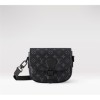 루이비통 몽수리 메신저 PM 24 FW M12519 20x17x7CM