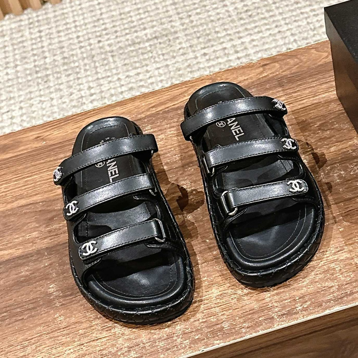 샤넬 벨크로 슬리퍼