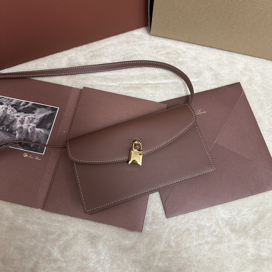 loropiana 엑스트라 포셰트 18X10/ 48cm