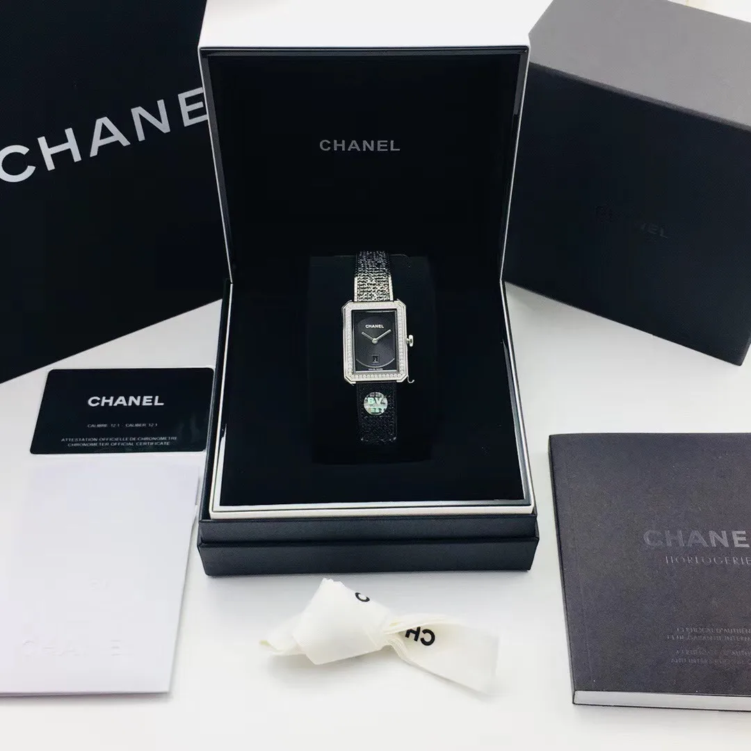 BV | 쿼츠 무브먼트 l26.7X34.6 mm l CHAN** BOY FRIEND H4884