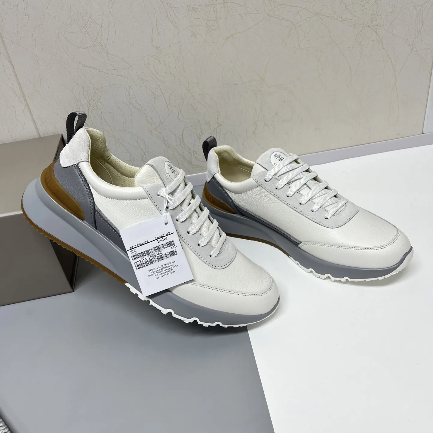 Brunello Cucinelli 로우탑 스니커즈