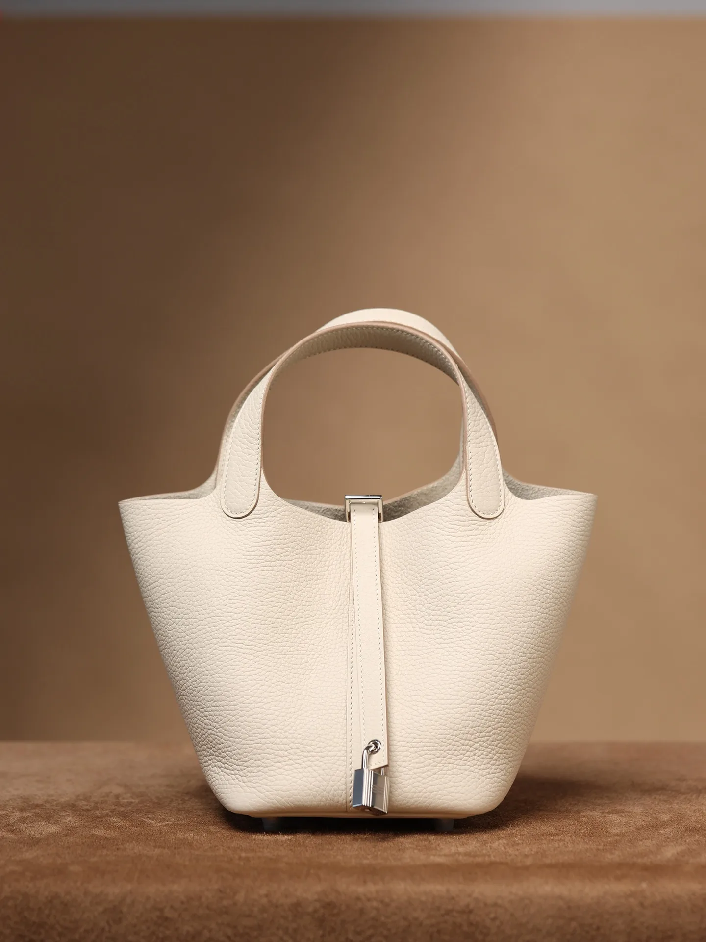 M9 Herme* Picotin Lock 18bag