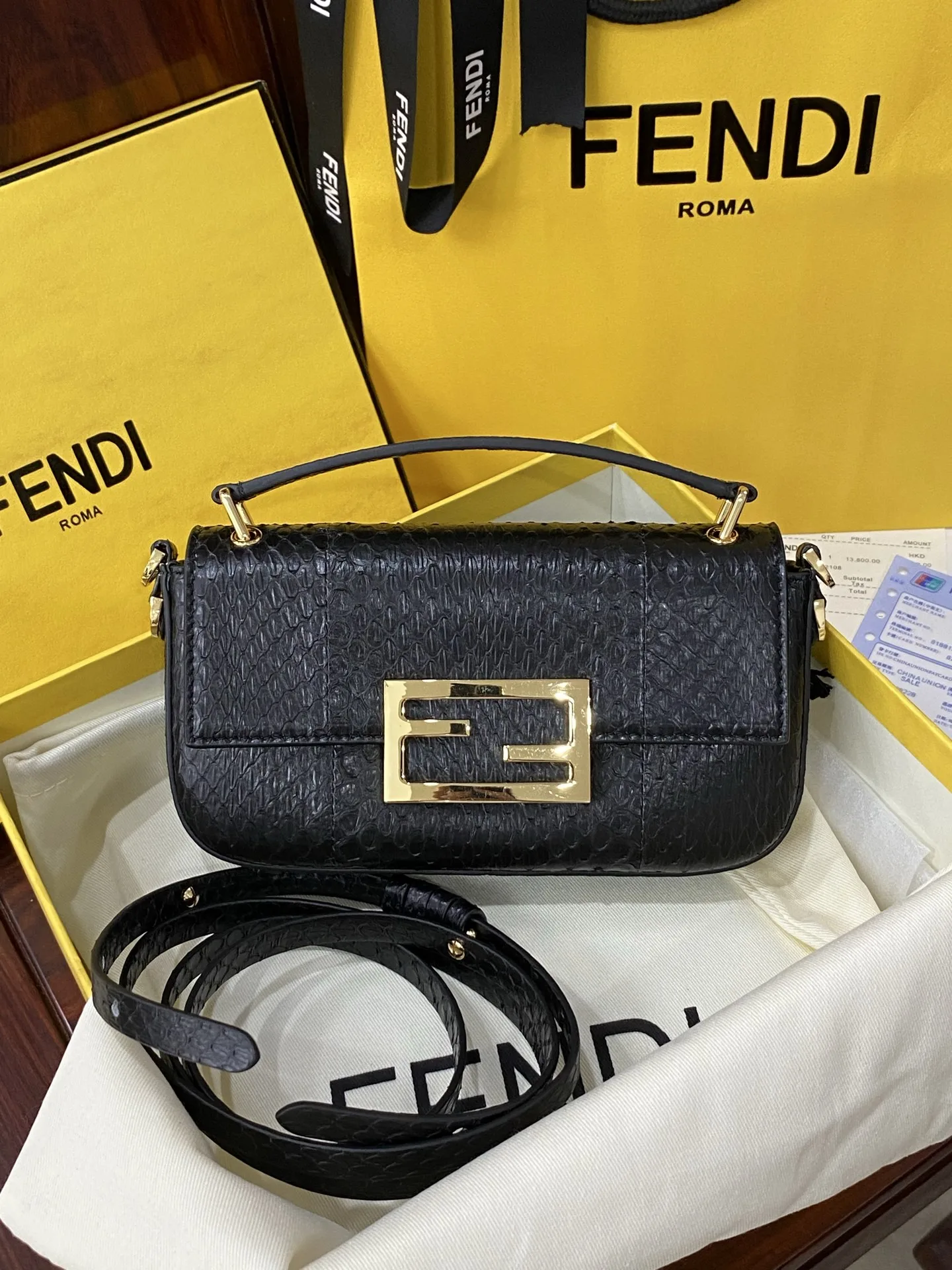 FENDI 펜디 바게트 폰 파우치 7AS142  20X11X3cm