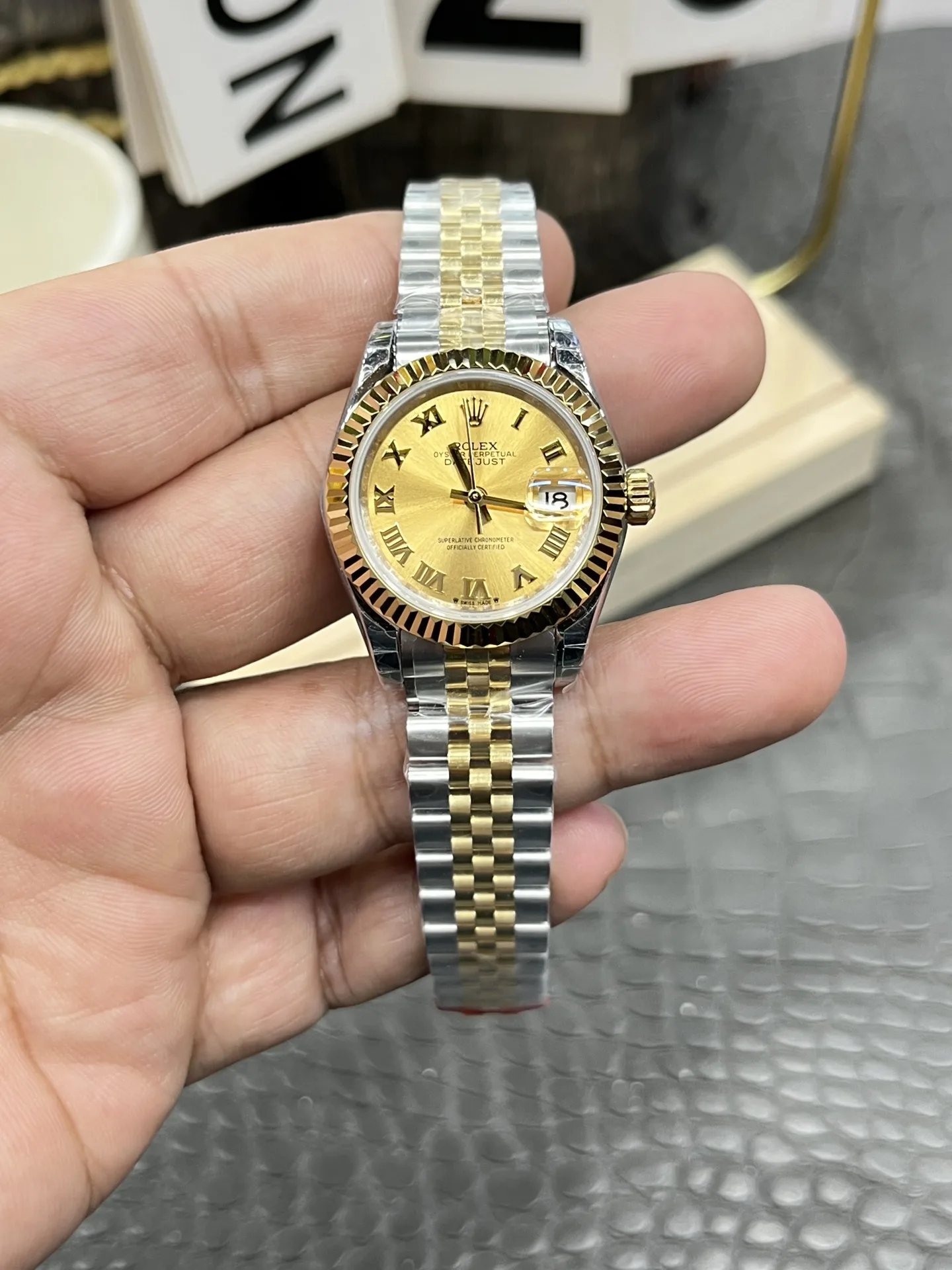 GS | 2236 l 무브먼트 | 28mm | 롤렉스 데이트저스트