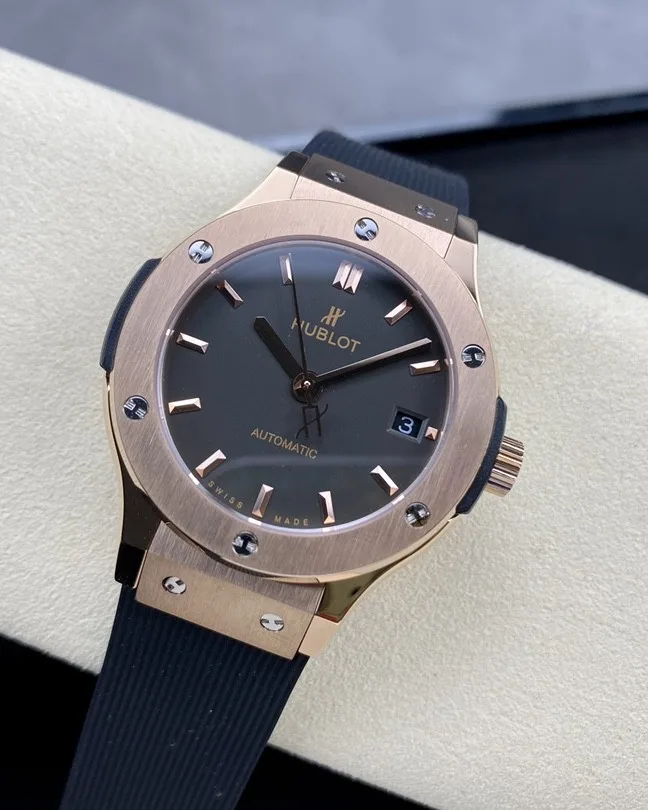 HB l HUB1110 l 38mm l Hublot Classic Fusion