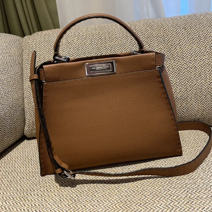 FENDI Iconic Peekaboo  27*9.5*21cm 33*26*12cm
