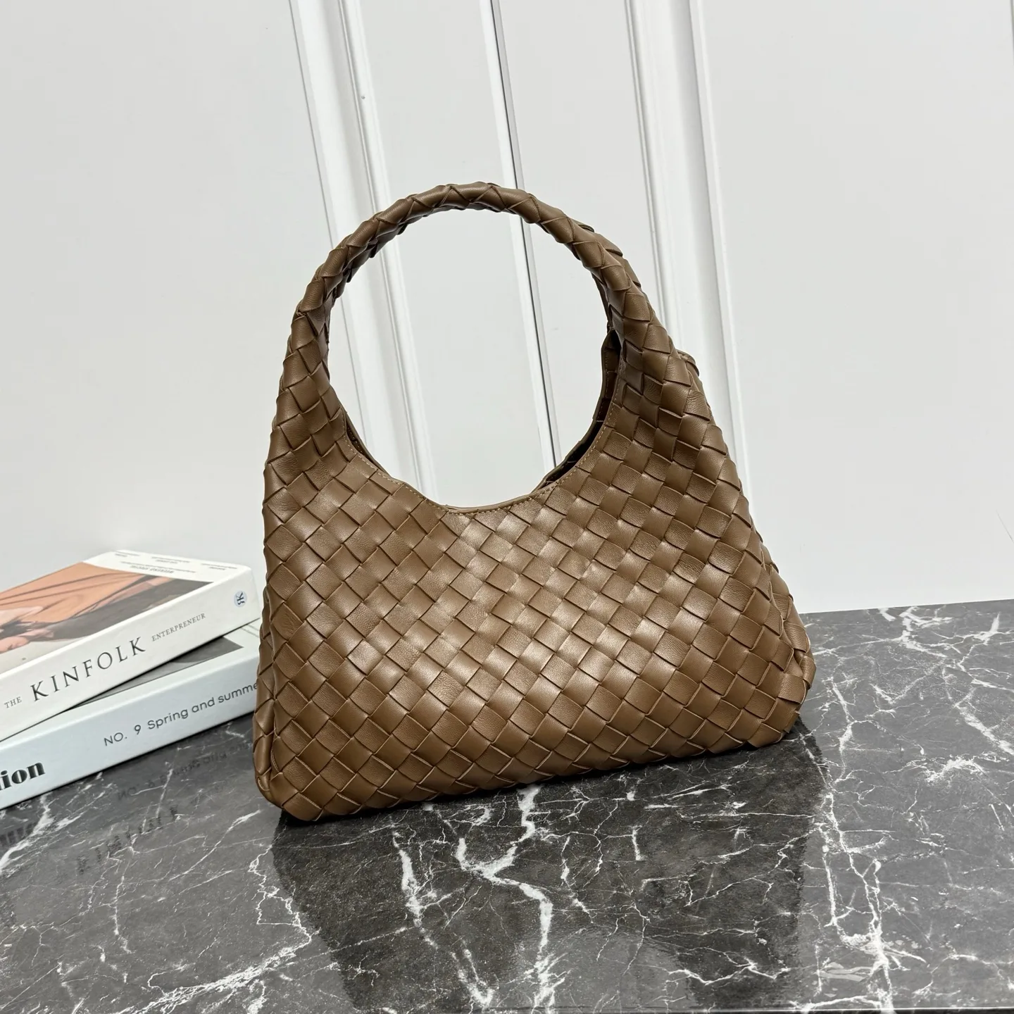 BOTTEGA VENETA Campana bag 33*20*16.5CM