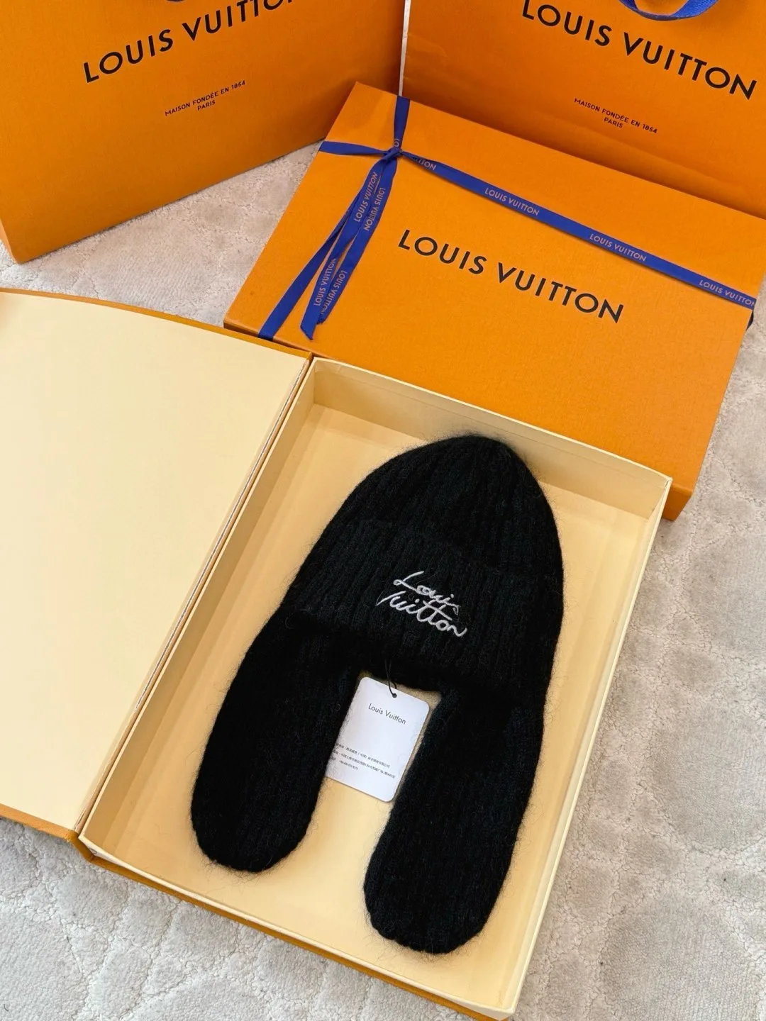 M97733 LV Script Beanie