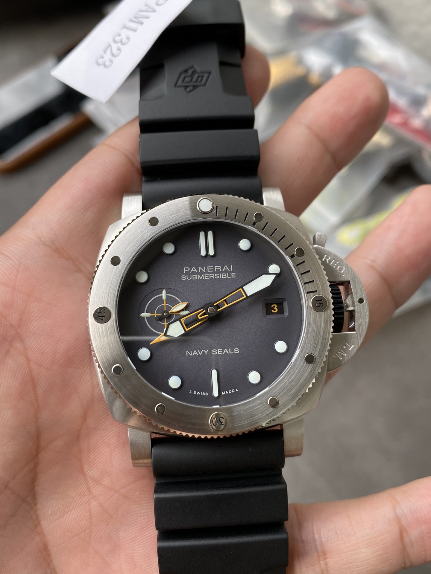 VS l  P.9000 l 44mm l Pam1323