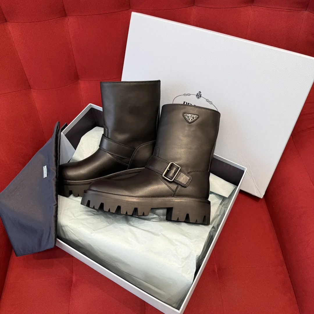 Prada Stride 부츠