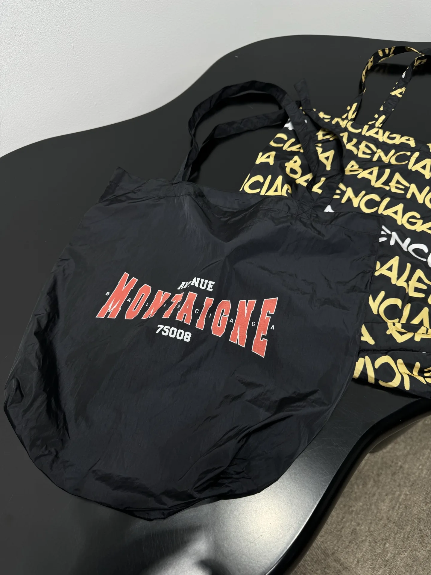 Balenciaga  쇼퍼 백