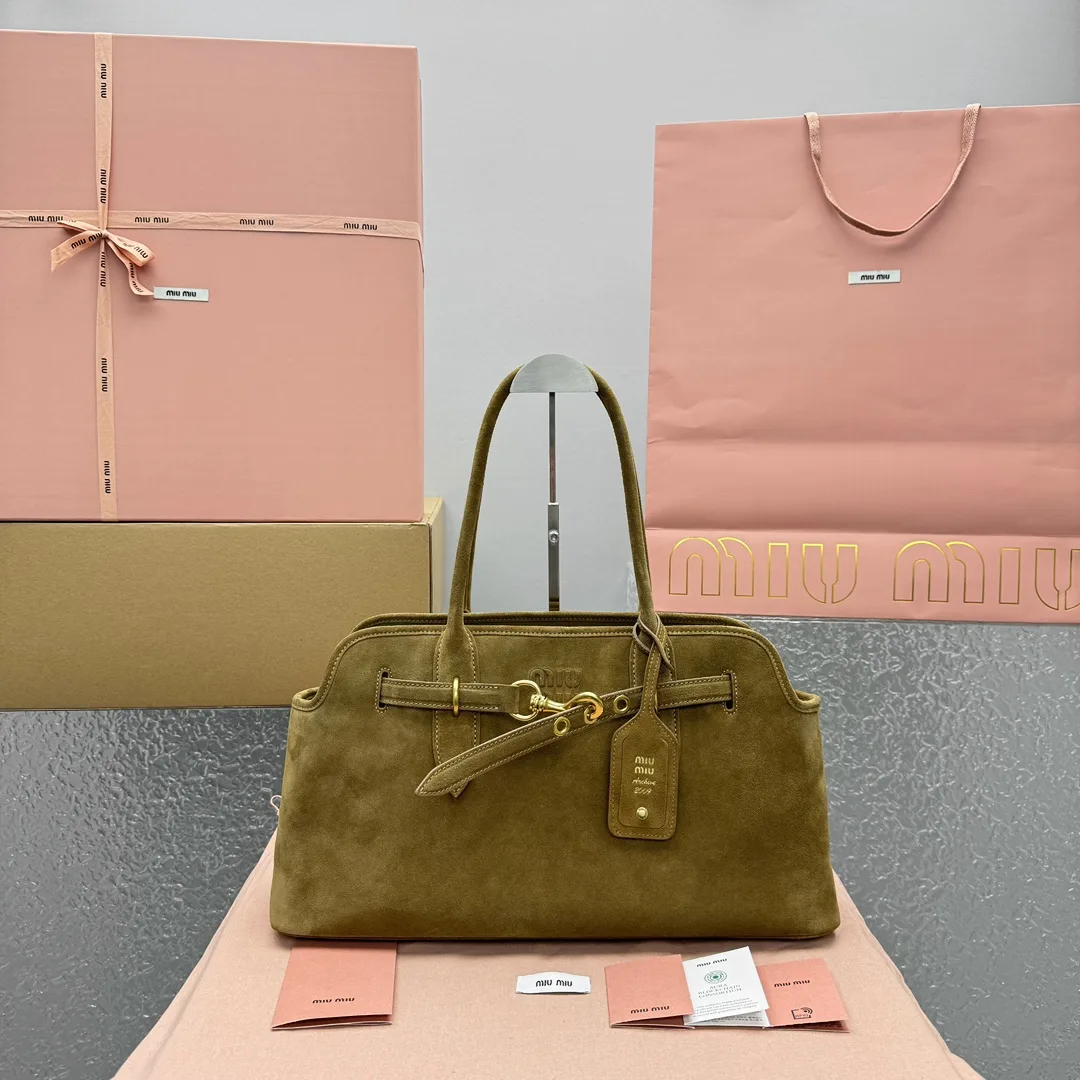 미우 미우 Aventure suede bag  44.5x 24 x14cm