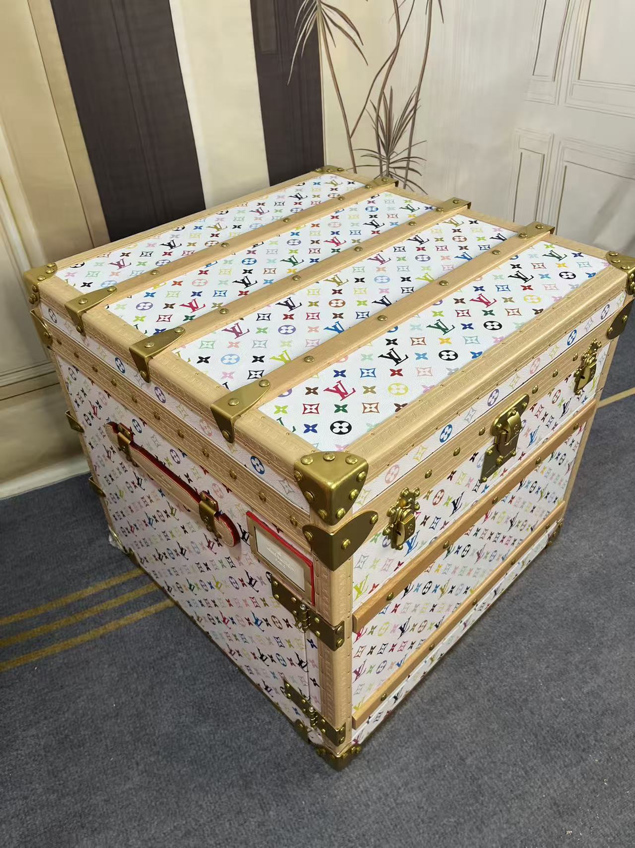 M10025 LV x TM 뮤직  56.5 x 52 x 56.5 cm