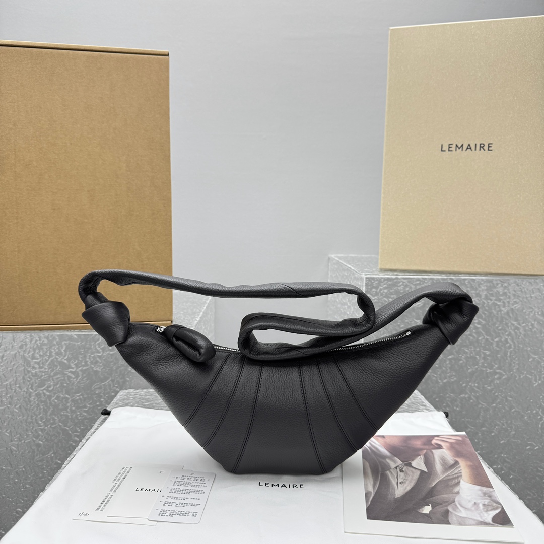 르메르 Lemaire  스몰 크루아상 메신저백 35.5x18x5cm