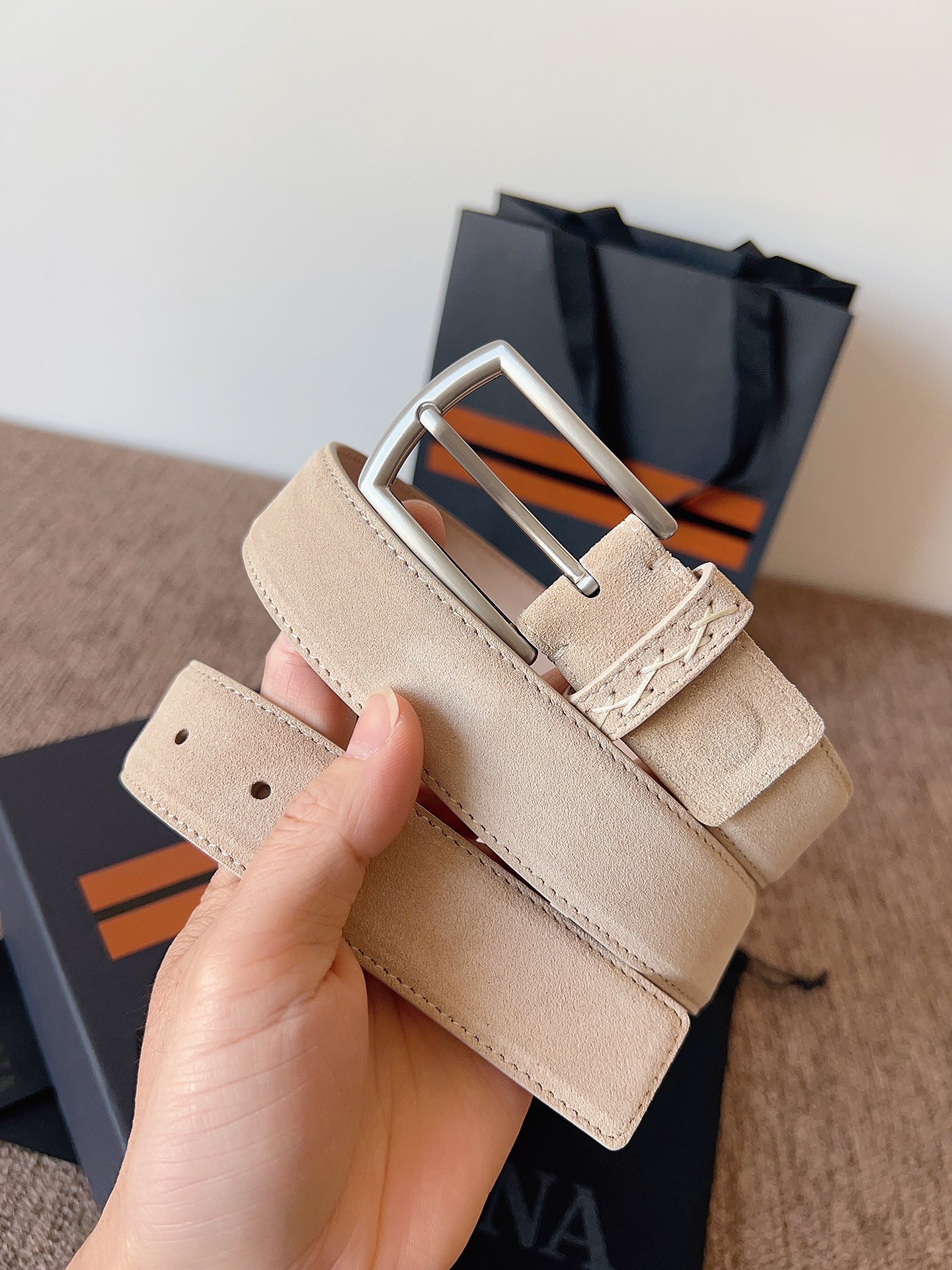 Zegna 스웨이드 버클 벨트  3.5cm
