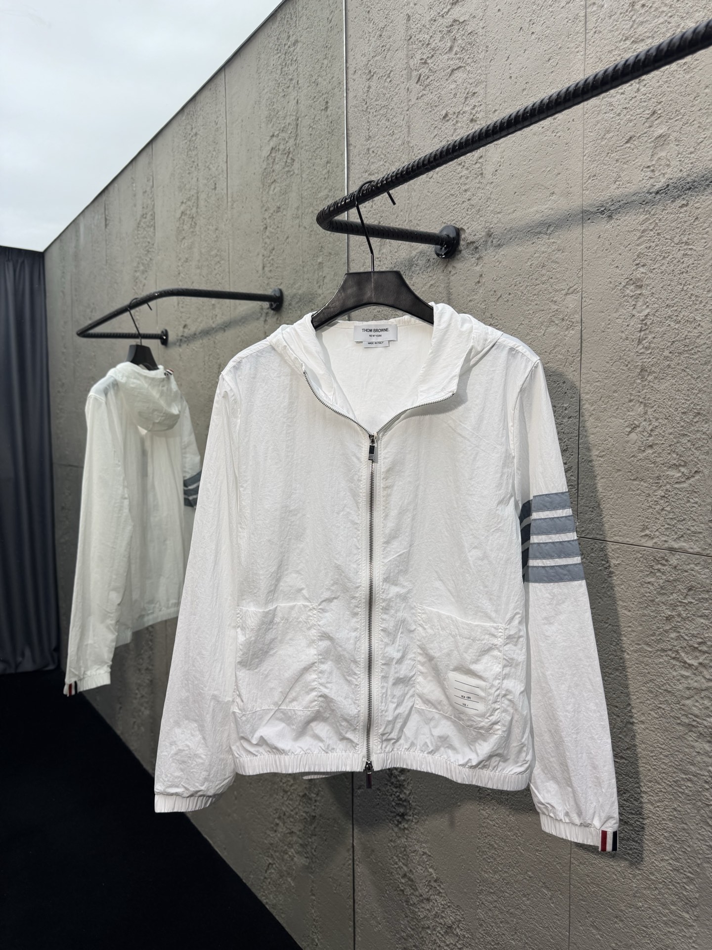 Thom Browne 바람막이 아우터 재킷