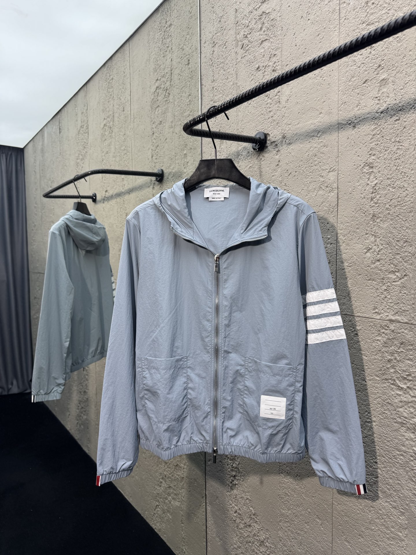 Thom Browne 바람막이 아우터 재킷