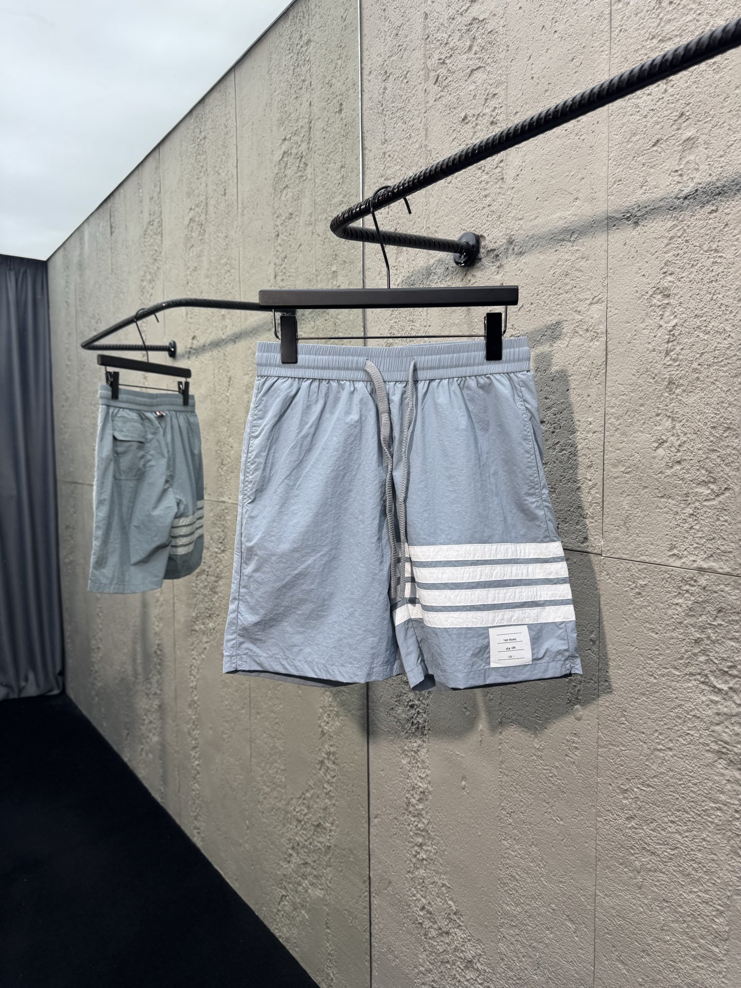 Thom Browne 4 바 스트라이프 쇼츠