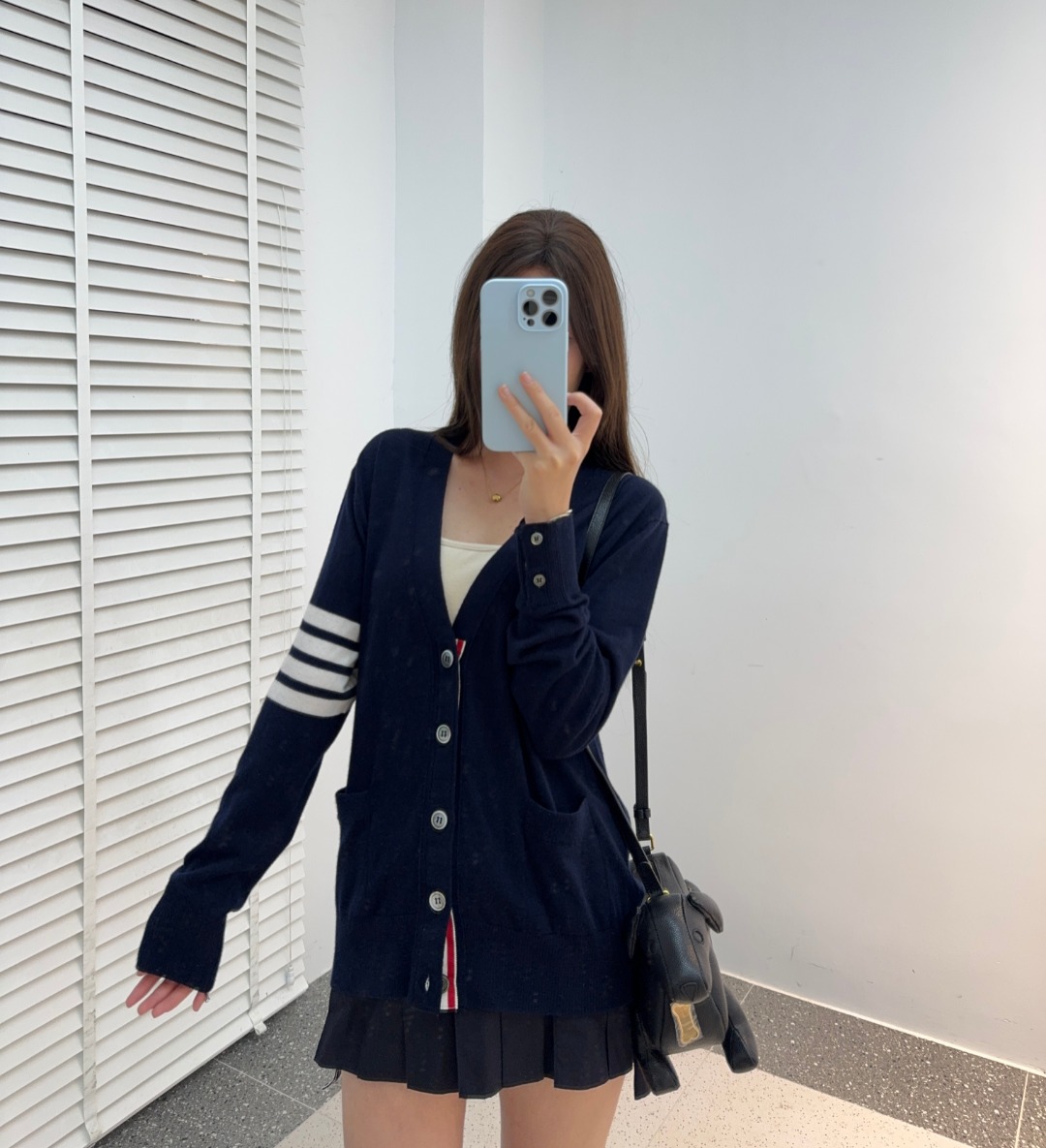 톰브라운 4 바 버진 울 가디건