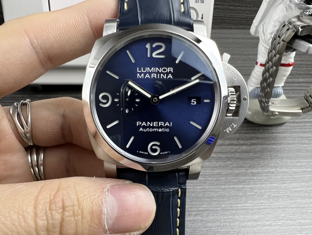 VS l P9010 l 44mm l 파네라이 Pam1313