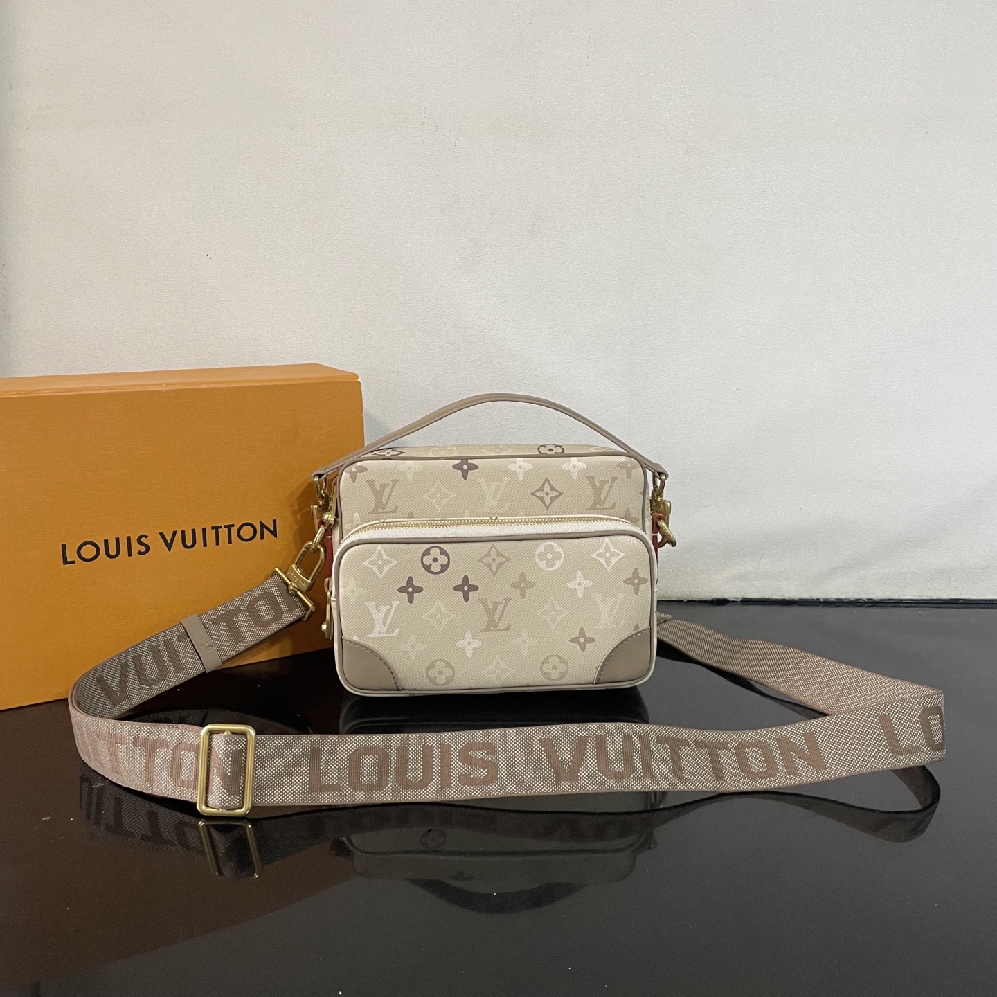 Nil Monogram Other - Bags M29273 25 x 17.5 x 11 cm