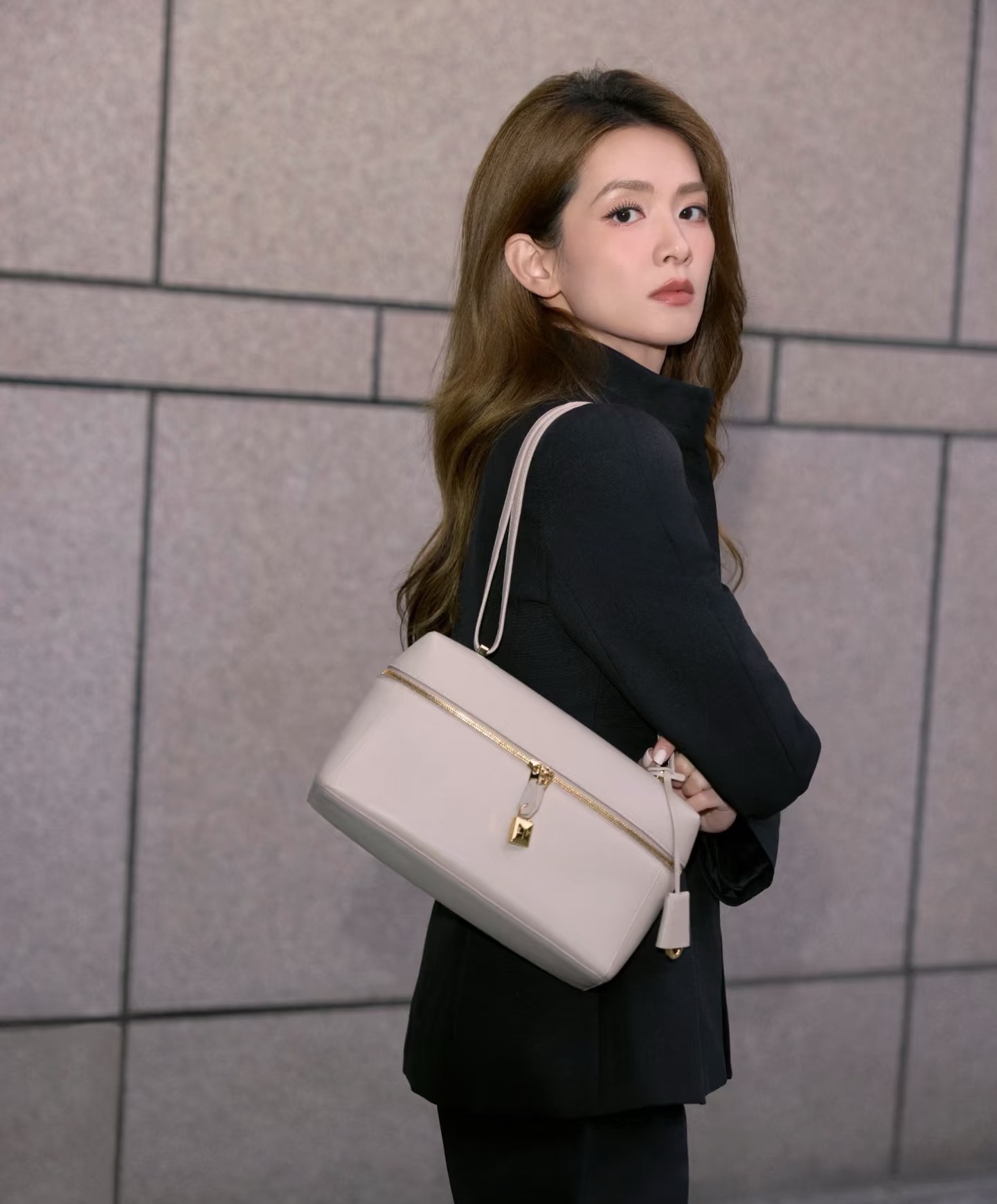 로로피아나 엑스트라 백 L27