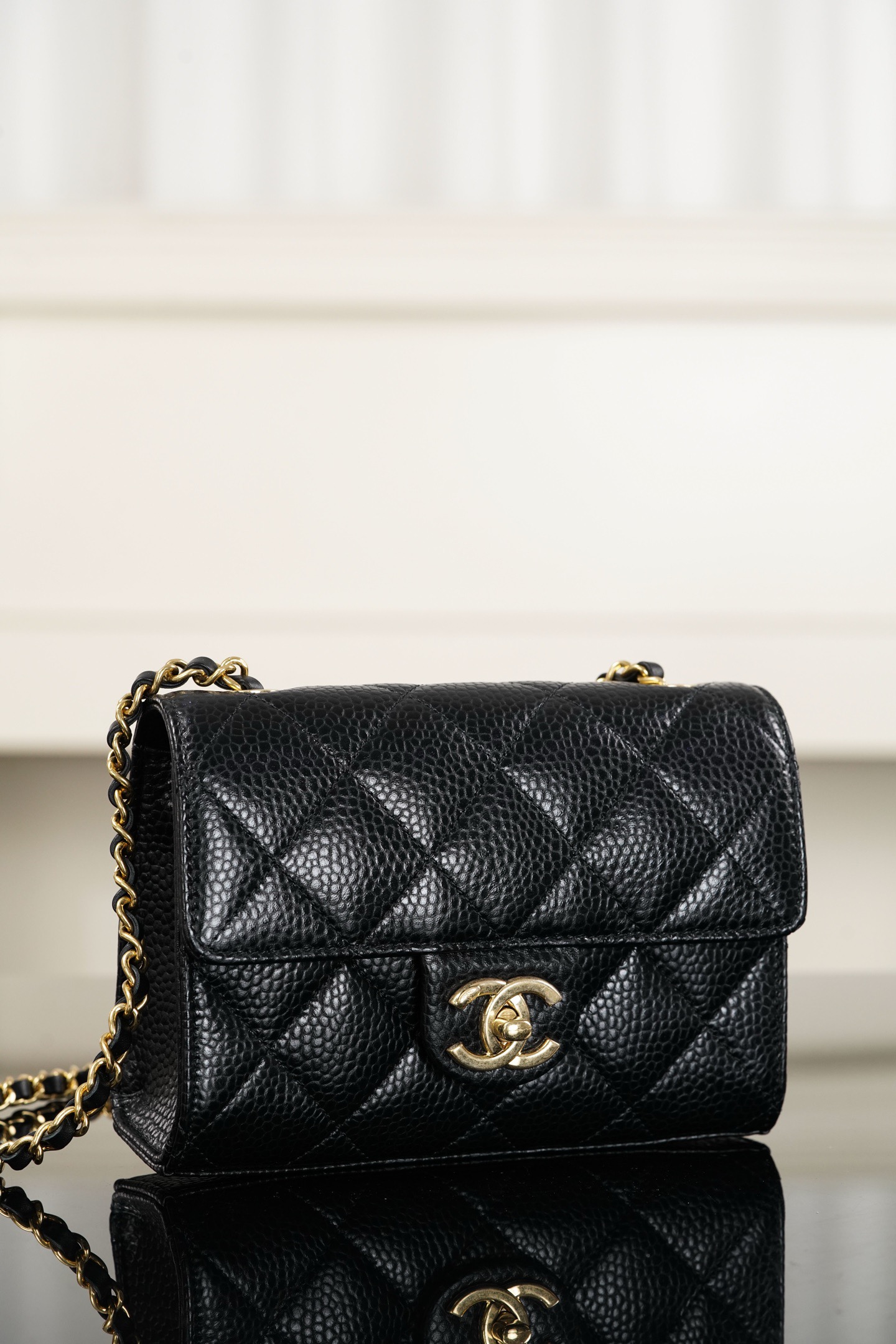 26C Mini Classic Flap 19cm