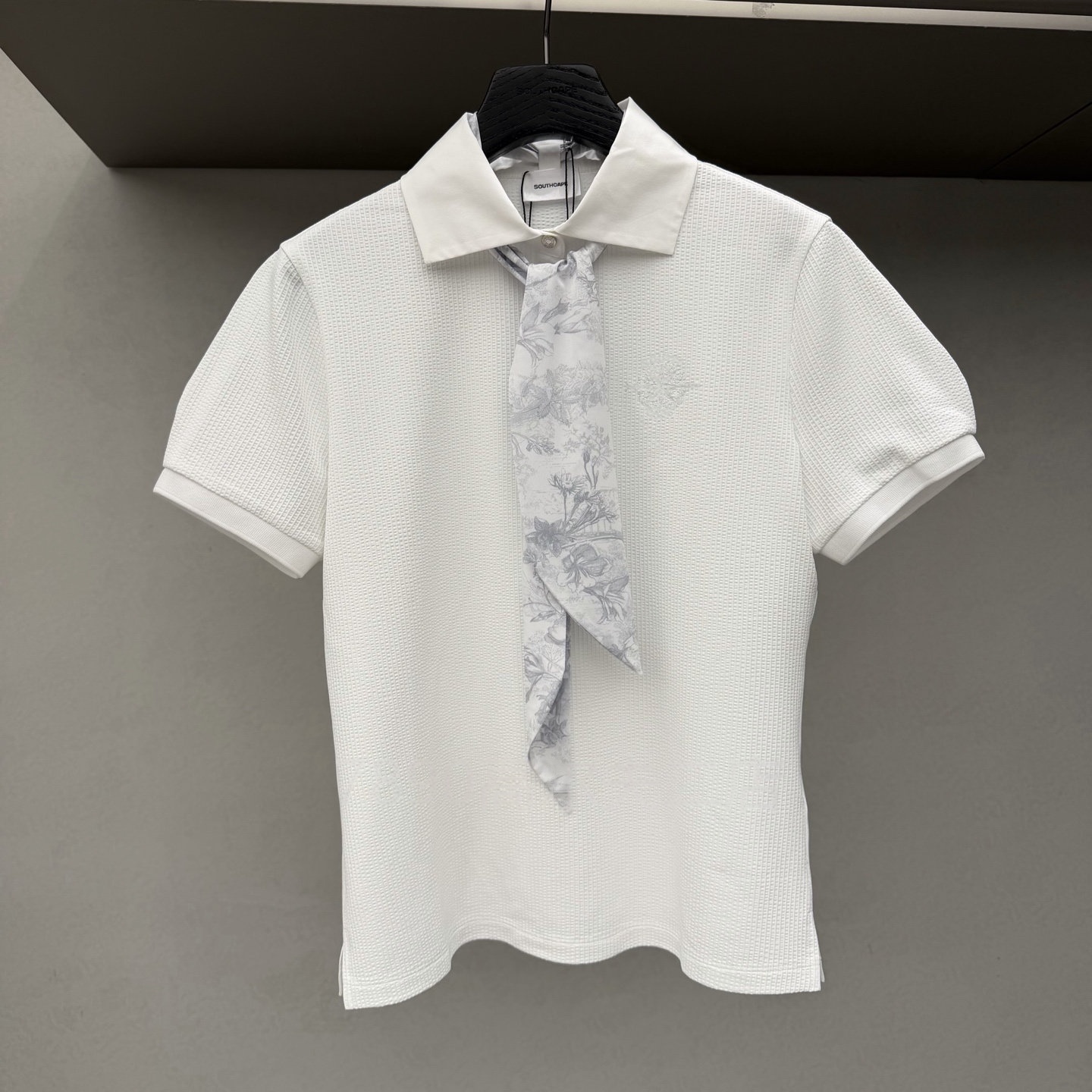 Southcross Scarf-Point Seersucker Collar T-Shirt