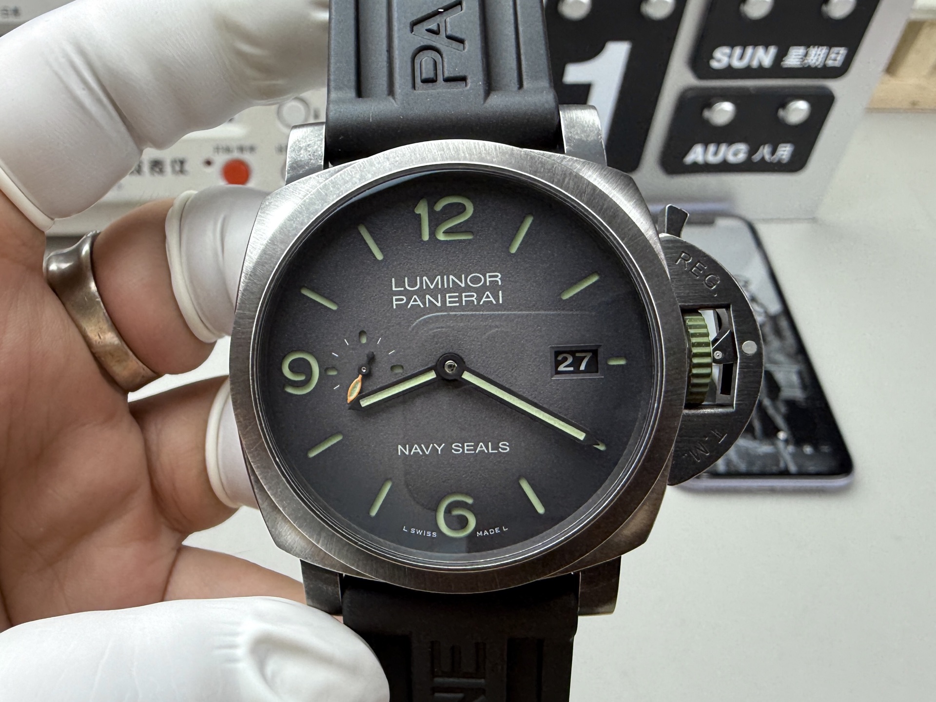 VS l P9010 l 44mm l 파네라이 Pam1412