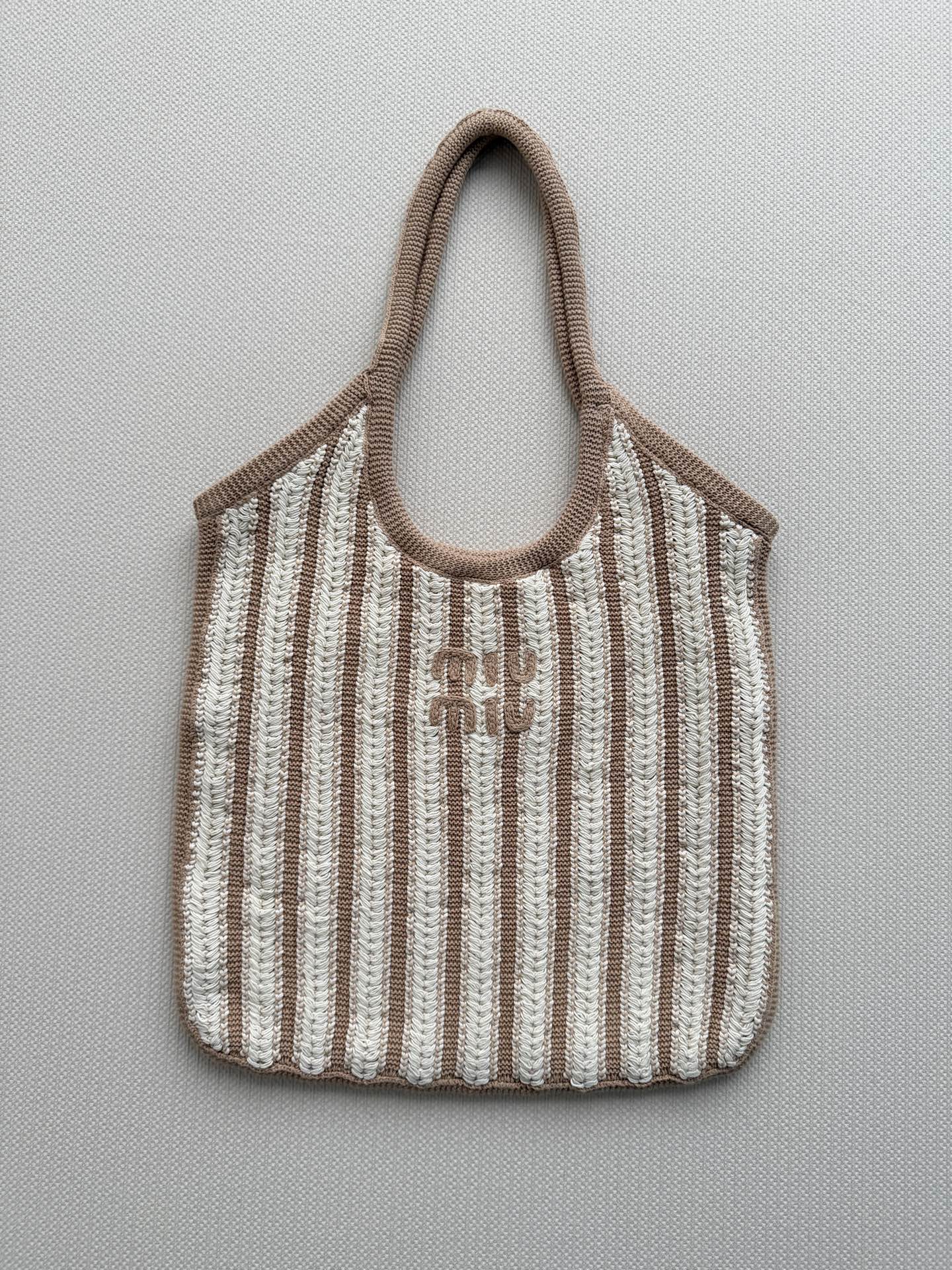 Miu Miu 아이비 크로셰 백 35cm