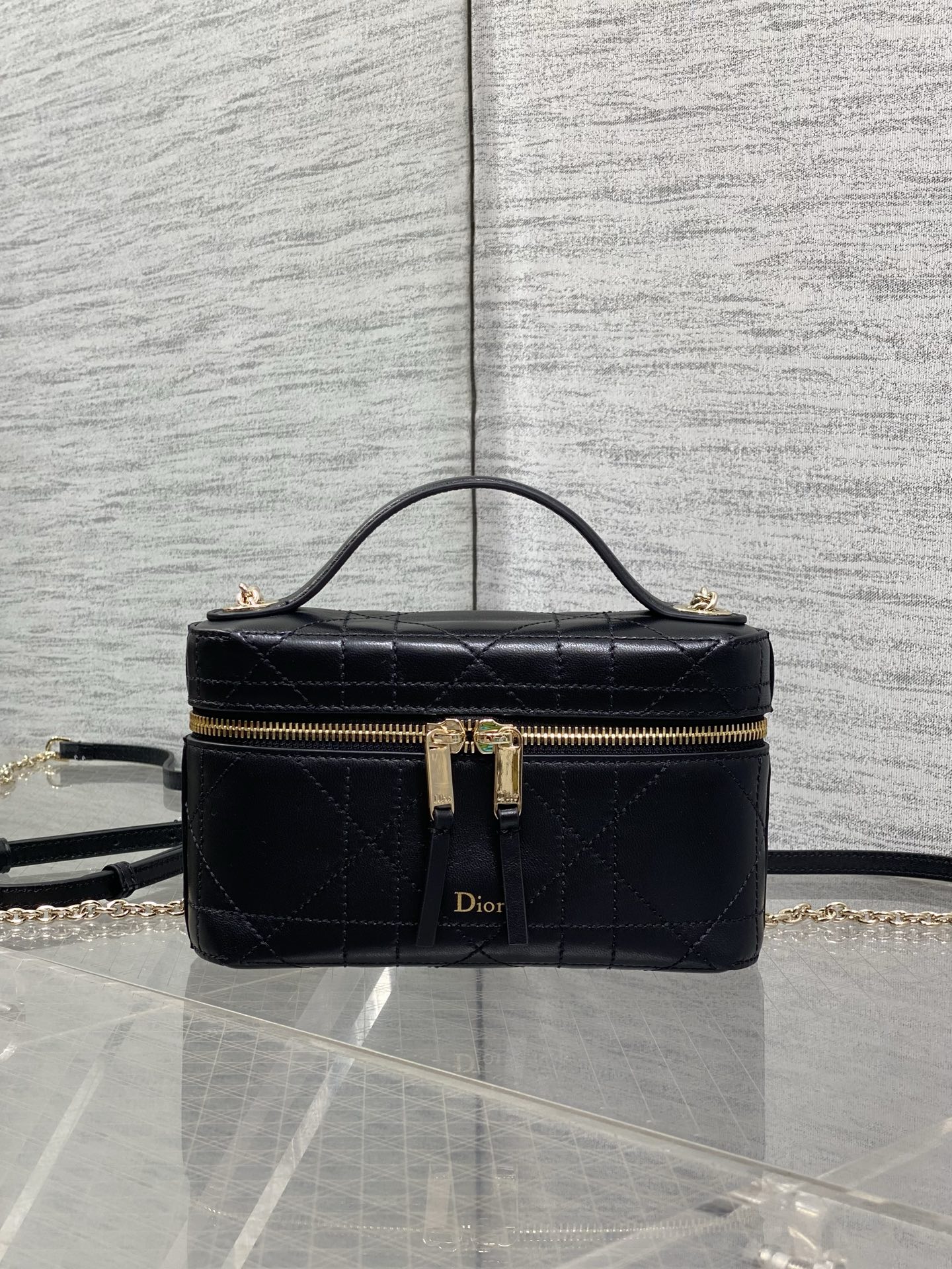 Dior Trianon Soft Vanity Mini Bag S4613OSRO 19*16.5*5.5cm
