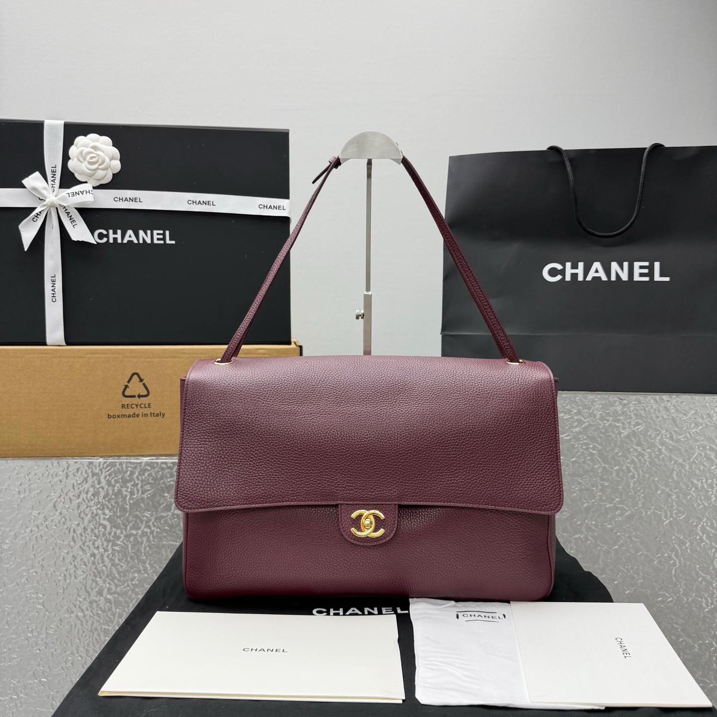 26S CF Maxi Flap Bag 38cm