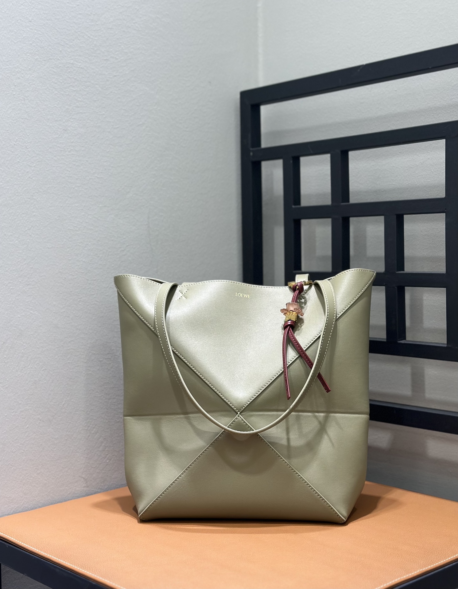 로에베  퍼즐 폴드 토트  25/14/30cm