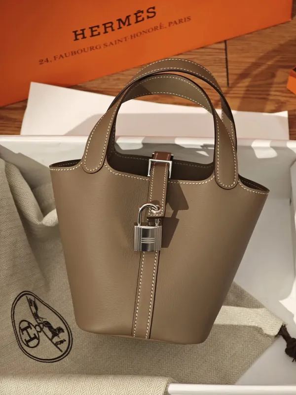 M9  Herme* Picotin Lock mini 14bag 한정 할인