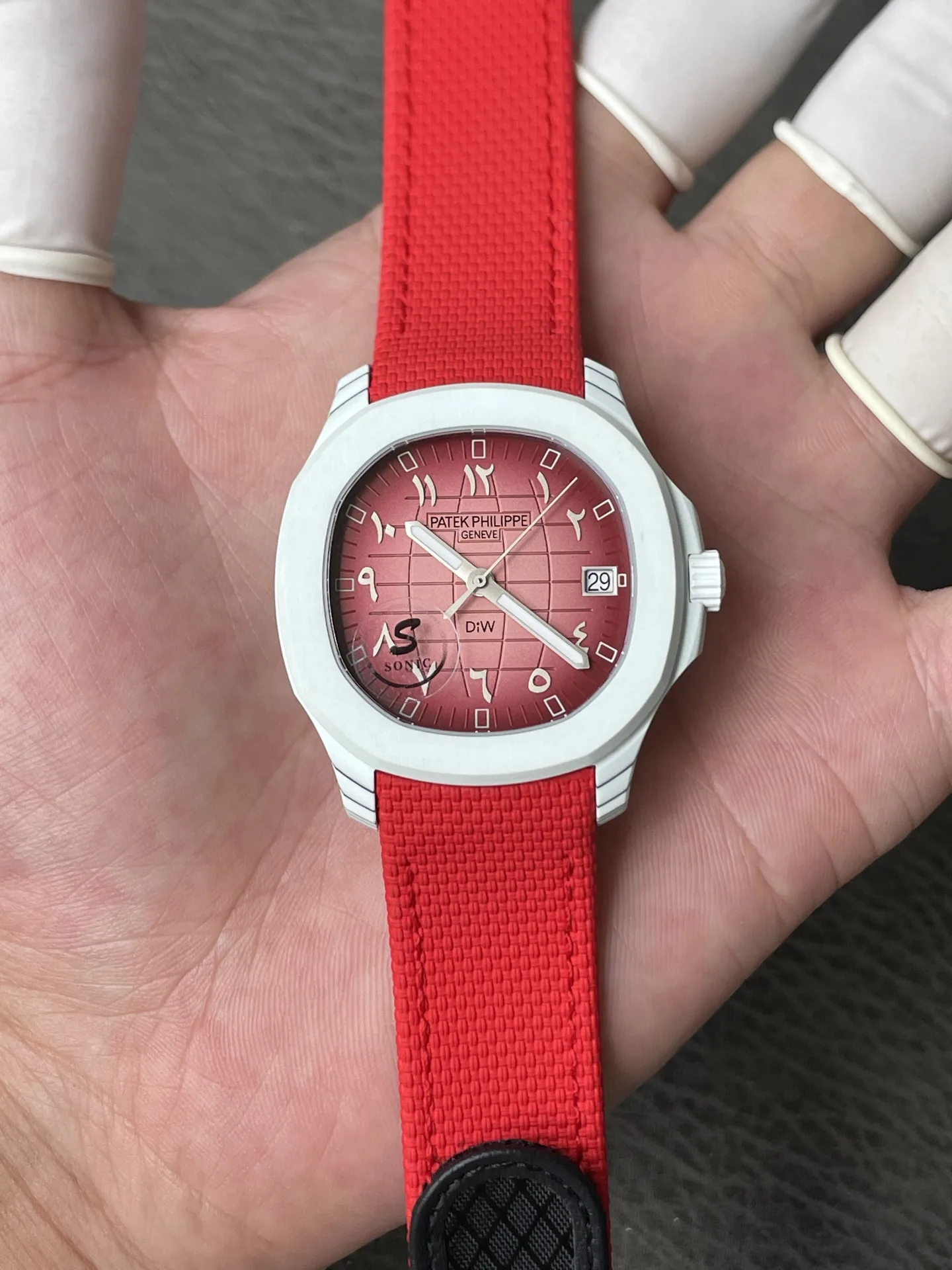 sonic l Cal.324 무브먼트｜40mm l 파텍필립  5167  탄소 섬유